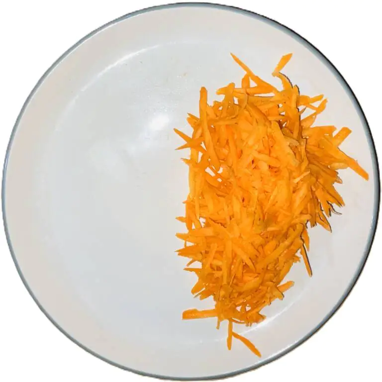 grated carrots.webp